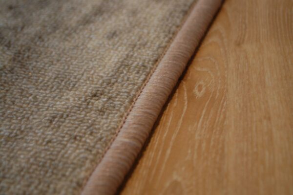 Teppich Holz Muster meliert