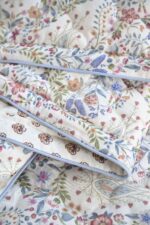 Pip Studio Tagesdecke Quilt Kairi Bloom hellblau 150×200 cm (Kopie) 2